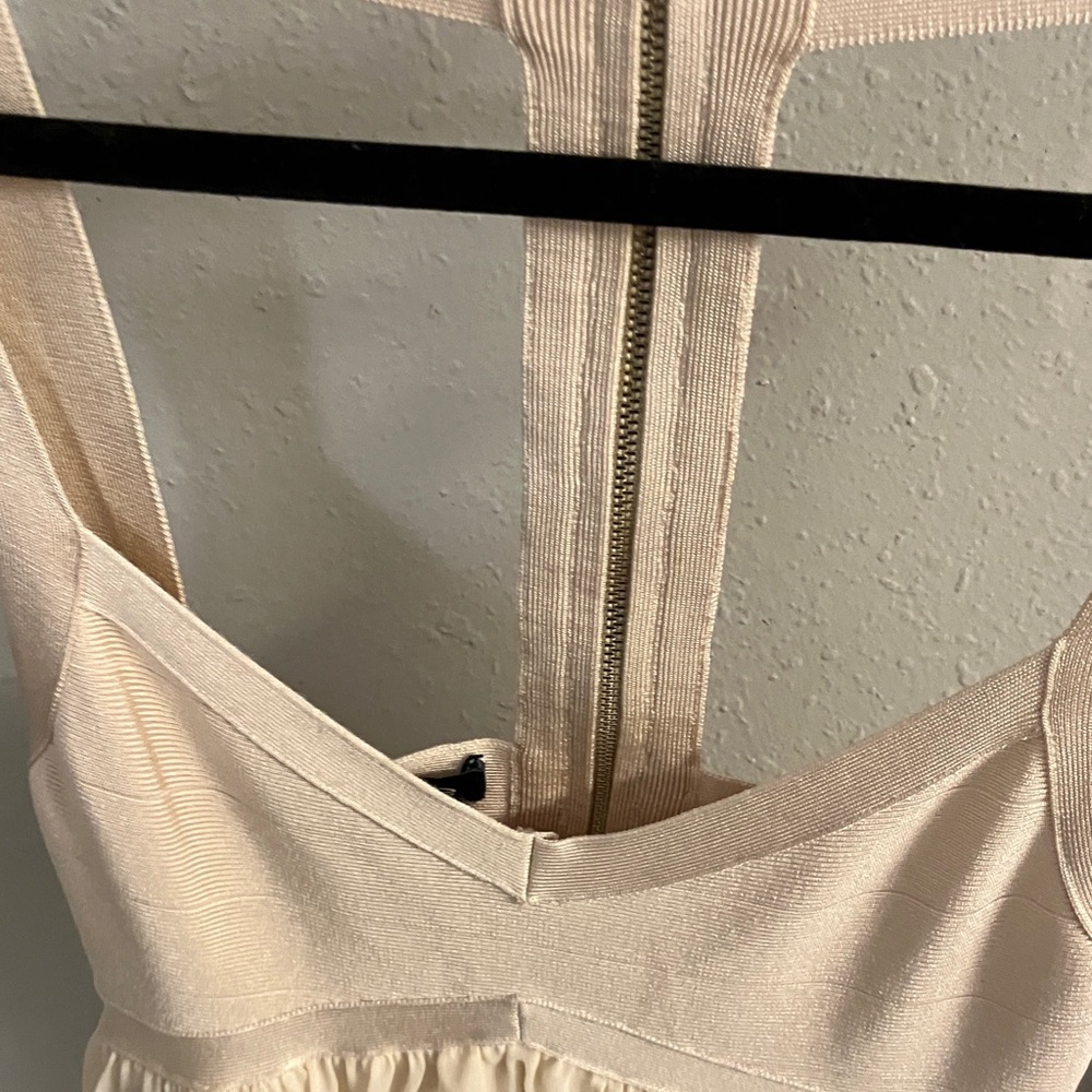bebe Cream High Low Dress Sexy Fabulous Style Never Worn!!❤️ S Prom Formals - Picture 10 of 15